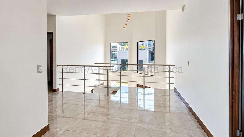 Venta de Casa en San Pedro de Poás, Alajuela.  - Imagen 2