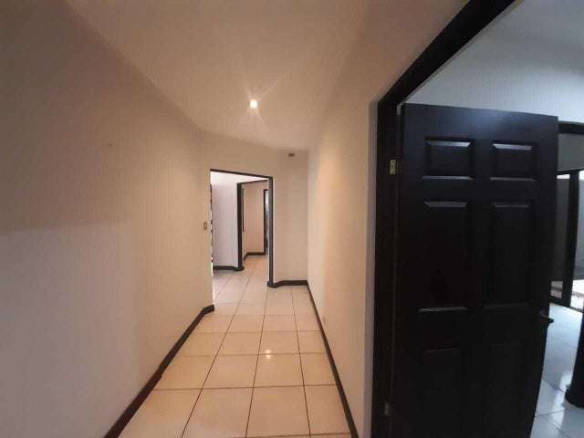 Venta de Casa INDEPENDIENTE en Santa Ana-Pozos.  - Imagen 5
