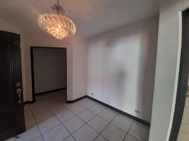 Venta de Casa INDEPENDIENTE en Santa Ana-Pozos.  - Imagen 17
