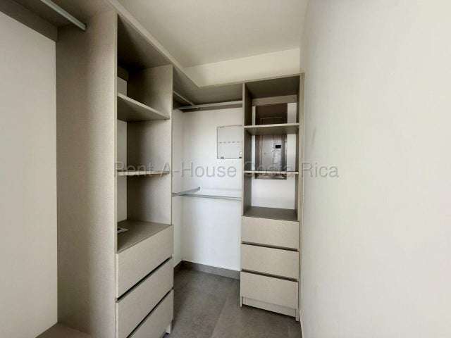Alquiler de Moderno Apartamento DUPLEX en ULLOA-Heredia.  - Imagen 5