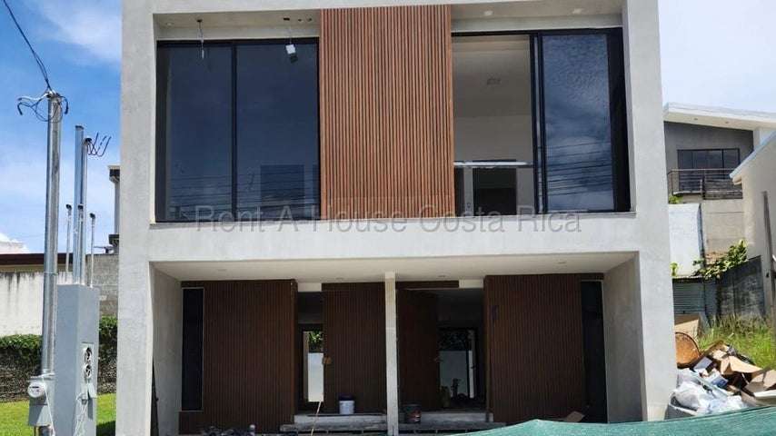 Alquiler de Moderno Apartamento DUPLEX en ULLOA-Heredia.  - Imagen 1