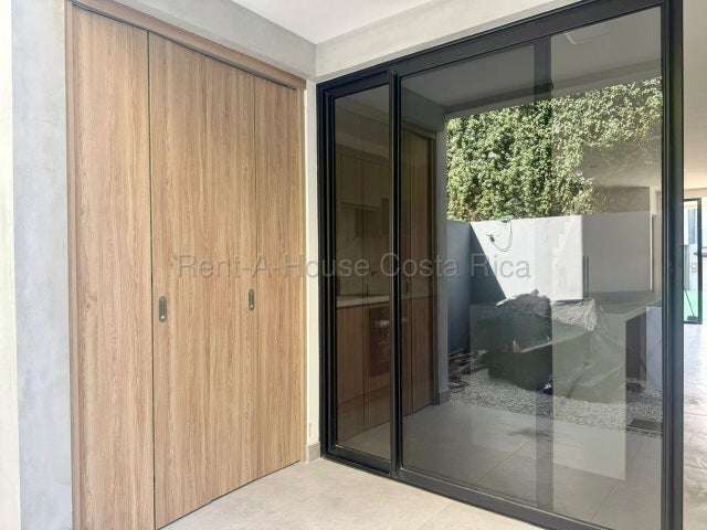 Alquiler de Moderno Apartamento DUPLEX en ULLOA-Heredia.  - Imagen 8