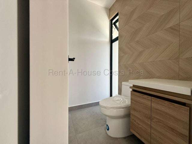 Alquiler de Moderno Apartamento DUPLEX en ULLOA-Heredia.  - Imagen 9