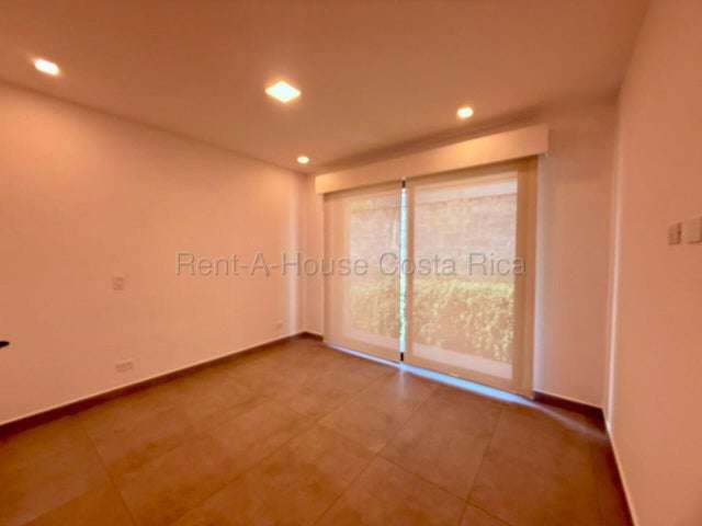 Alquiler de Moderno Apartamento DUPLEX en ULLOA-Heredia.  - Imagen 14
