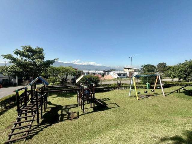Alquiler de Moderno Apartamento DUPLEX en ULLOA-Heredia.  - Imagen 4