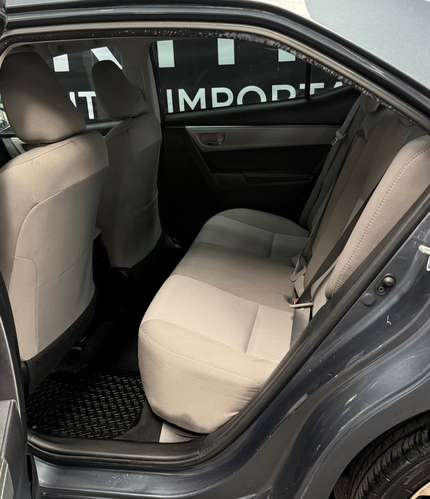TOYOTA COROLLA LE 2016 GRIS AUTOMÁTICO - Imagen 9