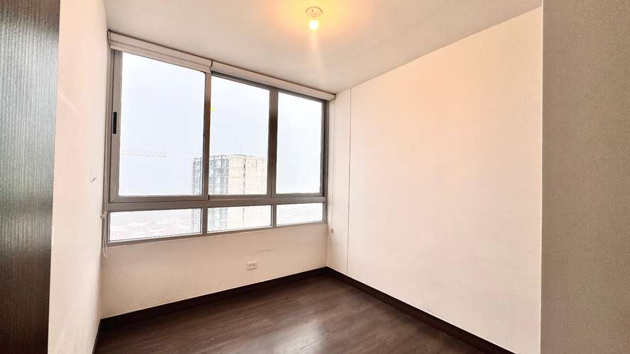 APARTAMENTO DE 2 HABITACIONES 2 BAÑOS Y PARQUEO CON LÍNEA BLANCA - Imagen 9
