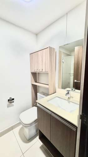 APARTAMENTO DE 2 HABITACIONES 2 BAÑOS Y PARQUEO CON LÍNEA BLANCA - Imagen 13