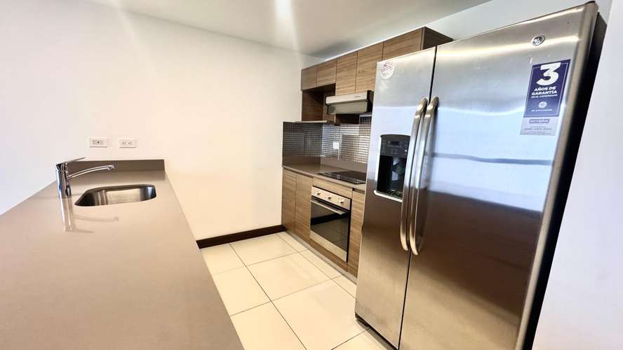 APARTAMENTO DE 2 HABITACIONES 2 BAÑOS Y PARQUEO CON LÍNEA BLANCA - Imagen 4