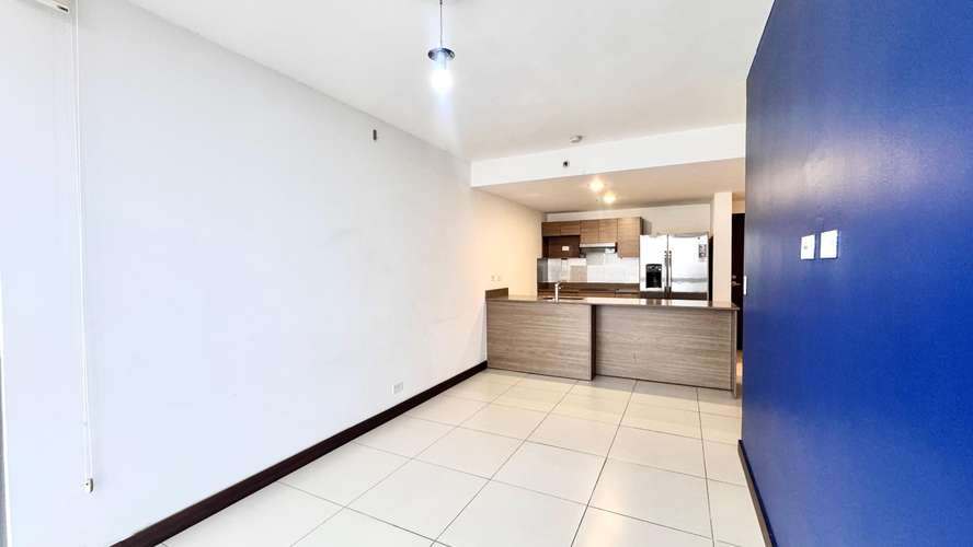 APARTAMENTO DE 2 HABITACIONES 2 BAÑOS Y PARQUEO CON LÍNEA BLANCA - Imagen 2