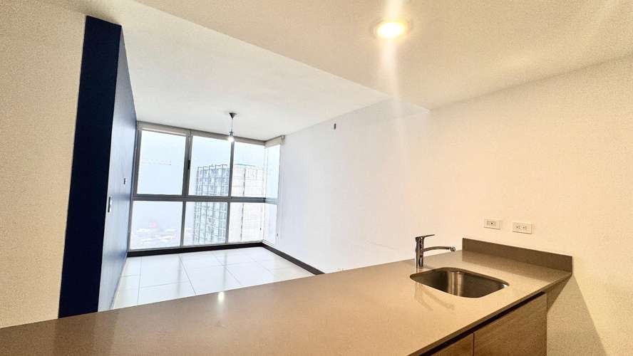APARTAMENTO DE 2 HABITACIONES 2 BAÑOS Y PARQUEO CON LÍNEA BLANCA - Imagen 5