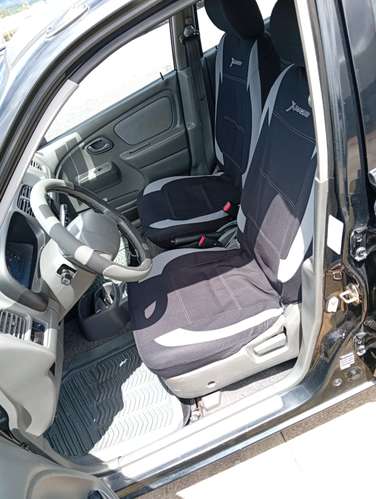 SUZUKI ALTO K10 2006.TRASPASO INCLUIDO ES LA VERSION FULL QUE VIENE  MOTOR 1000 Y 5 PASAJEROS.PANTALLA,LLANTAS Y AROS