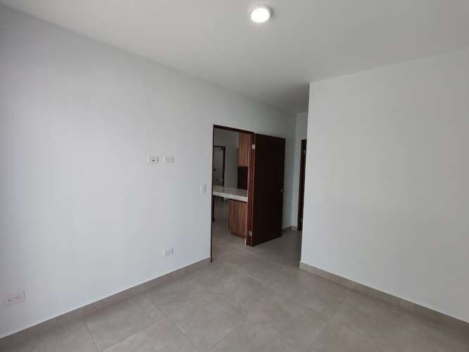 Se alquila hermoso apartamento al final del Boulevard de Rohrmoser. Cerca del Colegio Británico. - Imagen 7