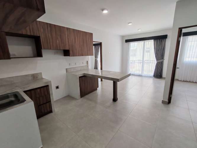 Se alquila hermoso apartamento al final del Boulevard de Rohrmoser. Cerca del Colegio Británico.