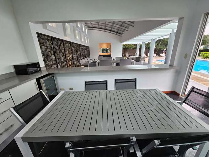 Escazu, cerca La PACO, hermoso-lujo-amplio 140m2, L. Blanca, 3 hab, 2.5 baños, amenidades. - Imagen 20