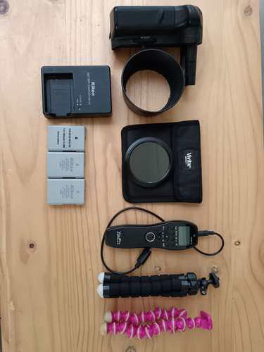Cámara Nikon D5300 con accesorios 