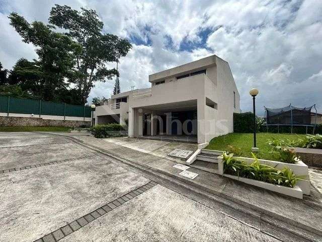 Venta de Town House en Guayabos de Curridabat