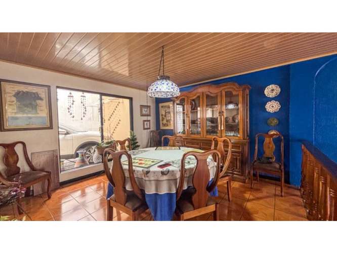 Inversión estratégica Casa + 5 apartamentos rentables en San Pedro - Imagen 7