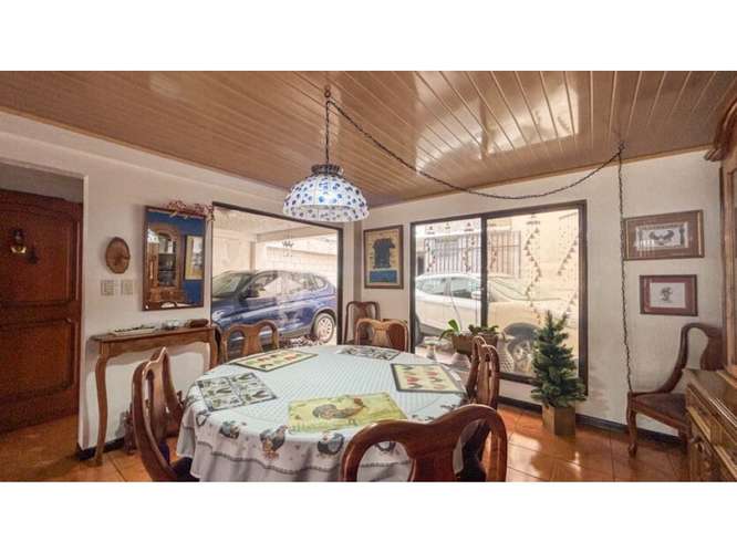 Inversión estratégica Casa + 5 apartamentos rentables en San Pedro - Imagen 9