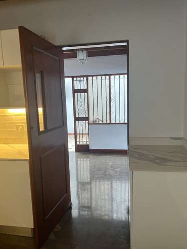 Escazu casa de  4 dormitorios y oficinaTrejos m barrio para caminarPet friendly - Imagen 4