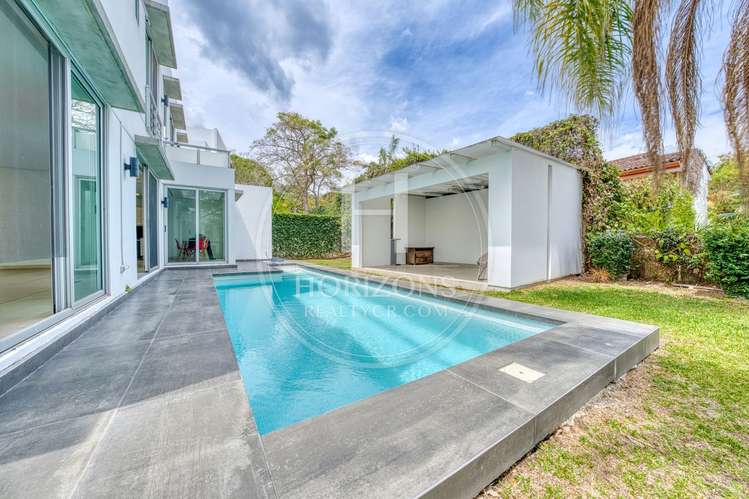 Casa de Lujo en Venta en Condominio DALUZ en Guachipelín, Escazú 4 Habitaciones con Piscina Privada y Vista nja1389sb - Imagen 8