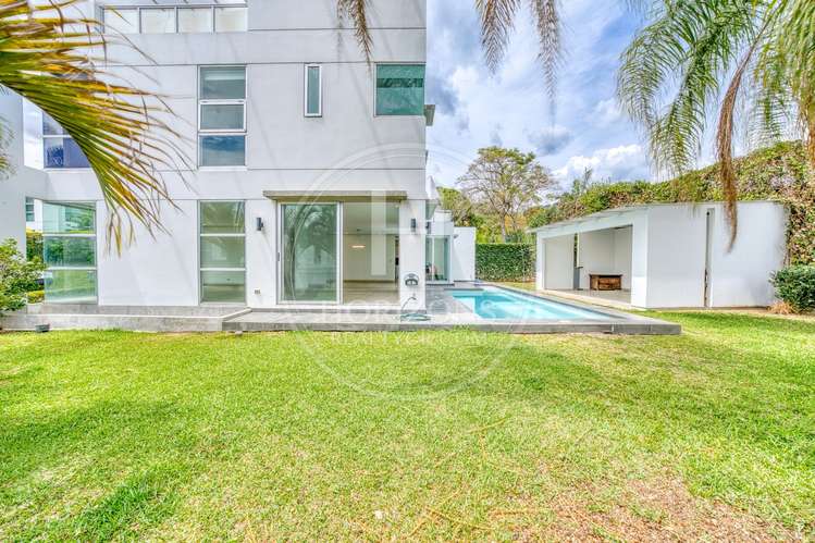 Casa de Lujo en Venta en Condominio DALUZ en Guachipelín, Escazú 4 Habitaciones con Piscina Privada y Vista nja1389sb - Imagen 7