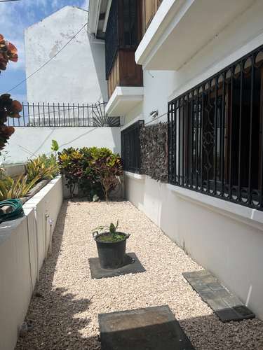 Casa de tamaño de antes! Trejos montealegre, escazu! Muy ricos espacios para vivir! Cocina renovada 800.000 seguridad - Imagen 5