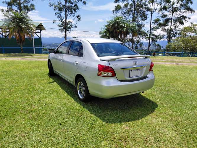 SE VENDE TOYOTA YARIS 2007 EN EXCELENTE ESTADO