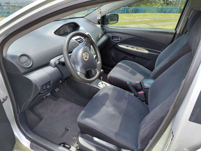 SE VENDE TOYOTA YARIS 2007 EN EXCELENTE ESTADO