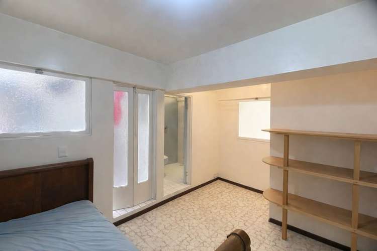 Se alquila apartamento en Barrio Amón - Imagen 4