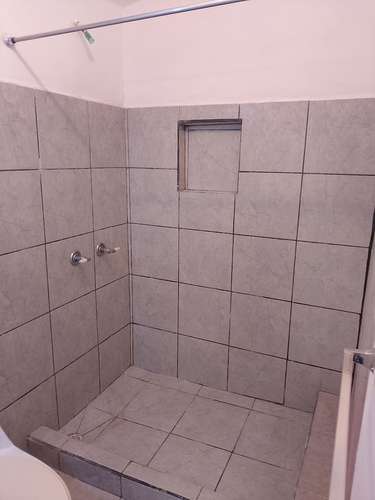 Apartmento tipo estudio con servicios y Internet - Imagen 4