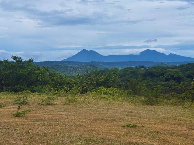OPORTUNIDAD DE DESARROLLO E INVERSIÓN CON VISTA PANORÁMICA AL PACÍFICO - Imagen 4