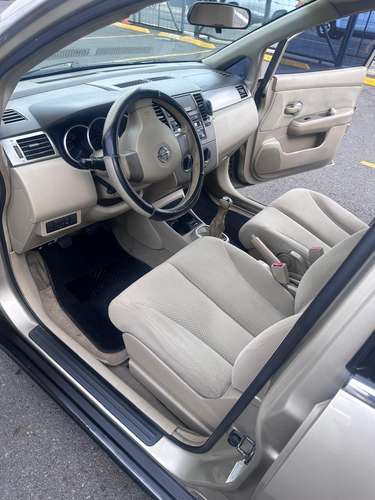 OPORTUNIDAD ÚNICA!! Nissan Tiida 2011 en muy buen estado (Urge Venta)