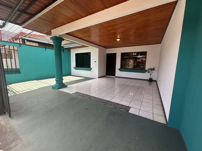 Alquiler Casa de una Planta en Residencial Coyol de Alajuela