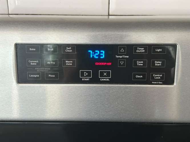  Cocina eléctrica Whirlpool de vitrocerámica - horno de convección – Acero inoxidable  Modelo: WFE535S0LZ2
