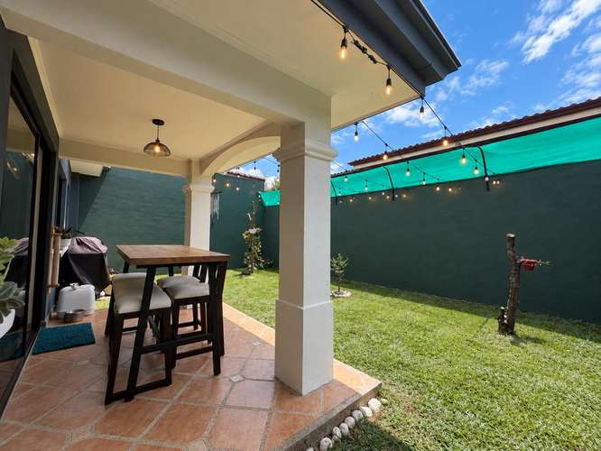Venta de bella propiedad en San Pablo de Heredia. Casa en Condominio -04 - Imagen 6