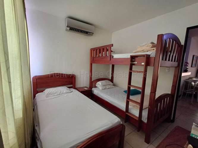 Alquiler de Casa de Playa AMUEBLADA en Garabito-Jacó. 