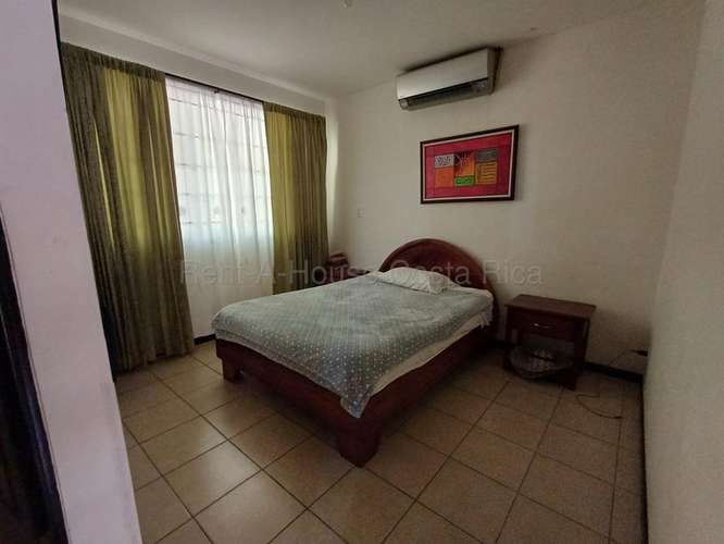 Alquiler de Casa de Playa AMUEBLADA en Garabito-Jacó. 