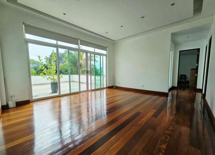 VENTA DE RESIDENCIA DE LUJO EN VILLA REAL | US$1.800.000 - Imagen 13