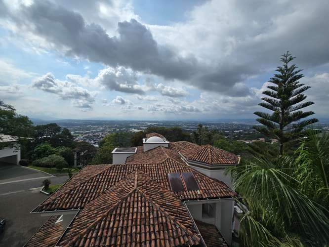 VENTA DE RESIDENCIA DE LUJO EN VILLA REAL | US$1.800.000 - Imagen 17