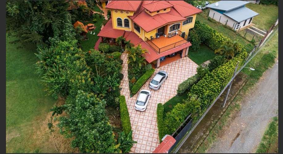 Casa en Santa Barbara de Heredia  - Imagen 1