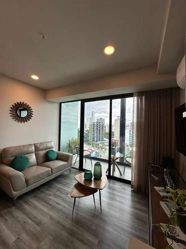 Apartamento con Doble A/C, FULL Amueblado, Balcón y Parqueo techado - Imagen 3