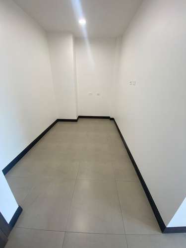OPORTUNIDAD EN SANTA ANA CONDOMINIO  - Imagen 3