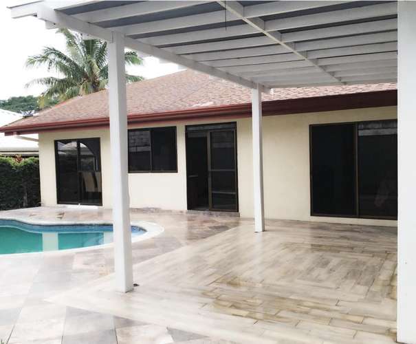 Venta de casa en Belén, Heredia, 890 m² - Imagen 2