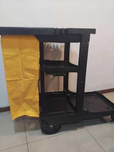 Carrito para accesorios de limpieza 