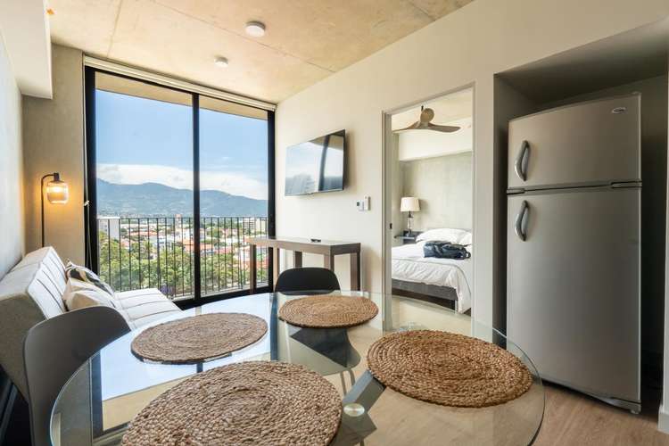 Alquiler de Apartamento Amueblado - Imagen 1