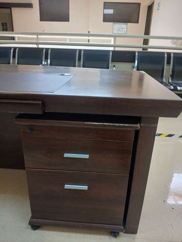 Se Vende Escritorio con Arturito 