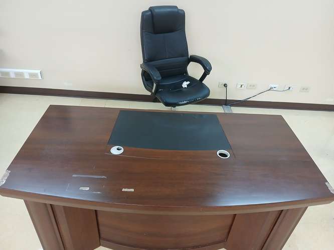 Se Vende Escritorio con Arturito 