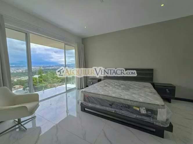 CONDO AMUEBLADO DE 305 M2 CON 546 M2 DE LOTE EN GUACHIPELIN ESCAZU - Imagen 15