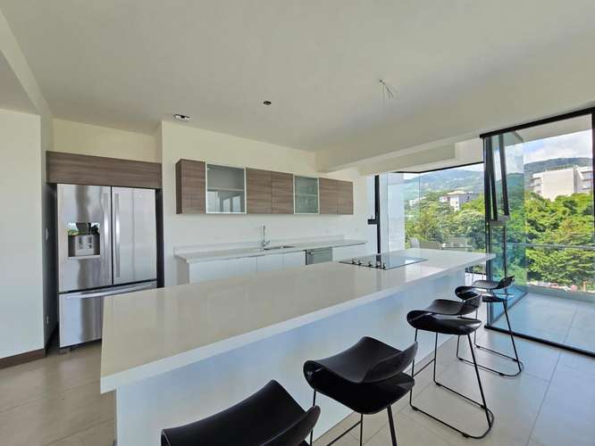   ¡LUJO, EXCLUSIVIDAD Y VISTAS ESPECTACULARES EN CONDOMINIO POSITANO, ESCAZÚ!  - Imagen 7